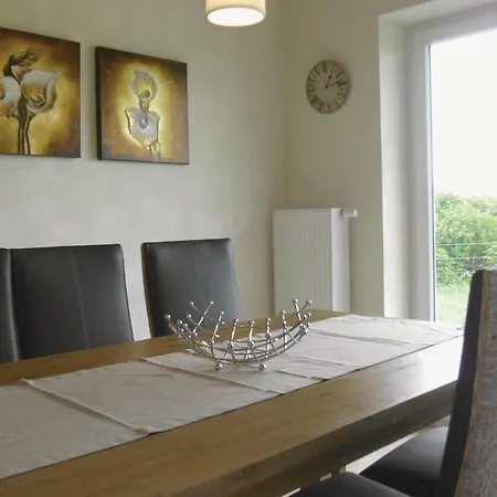 3 Bedroom Lovely In *